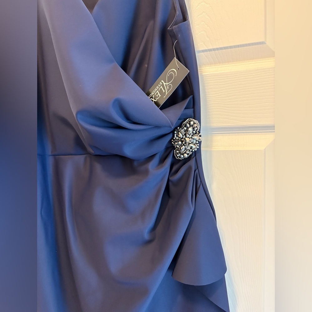 Alex Evenings Comprehession Embellished Ruched Sheath Dress - Picture 5 of 9